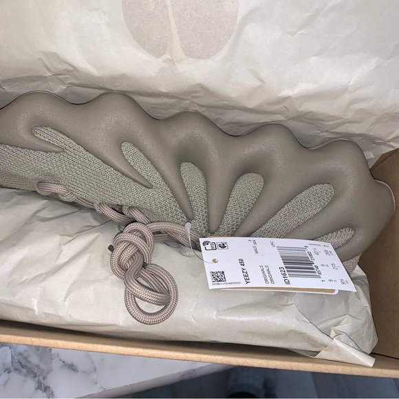 Yeezy 450 stone Flax size 9.5 M - Picture 11 of 15